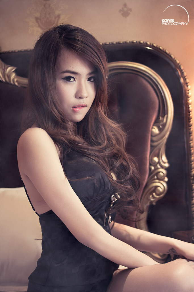 偷窥女wc
